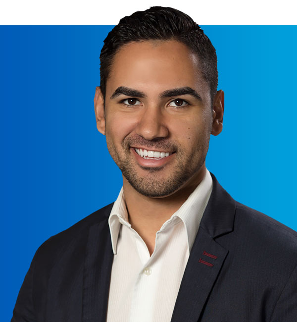 Headshot of Alfredo Morales, an AT&T employee based in Chicago.