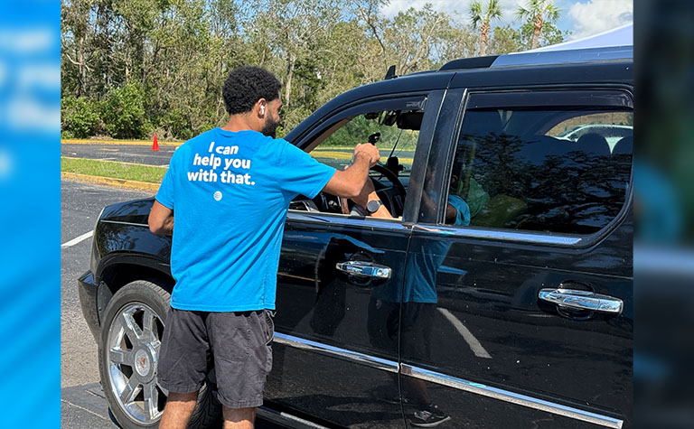 AT&T employee assisting residents at our Hurricane Helene Retail Donation Site in Perry, FL.