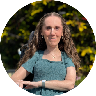 Head shot of Heather Tomko
