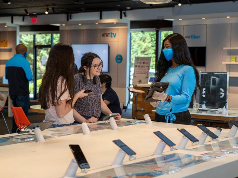 Putting Our Customers First: Here’s How You Can Shop Our Best Deals on Smartphones at AT&T Right Now