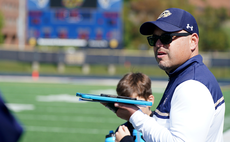 Coach with tablet
