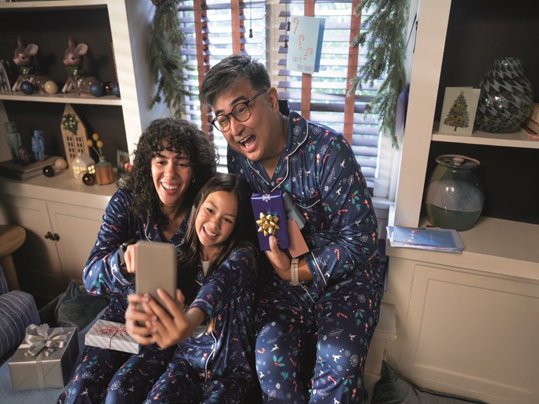 From Sleigh to Slay: AT&T is Connecting Generations this Holiday Season