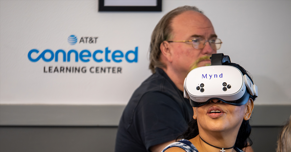 Digital Confidence Through Virtual Reality: How AT&T and Mynd Immersive are Maki...